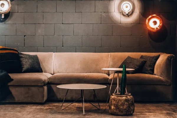 7 Tips to Preserve Your Furniture While in Storage
